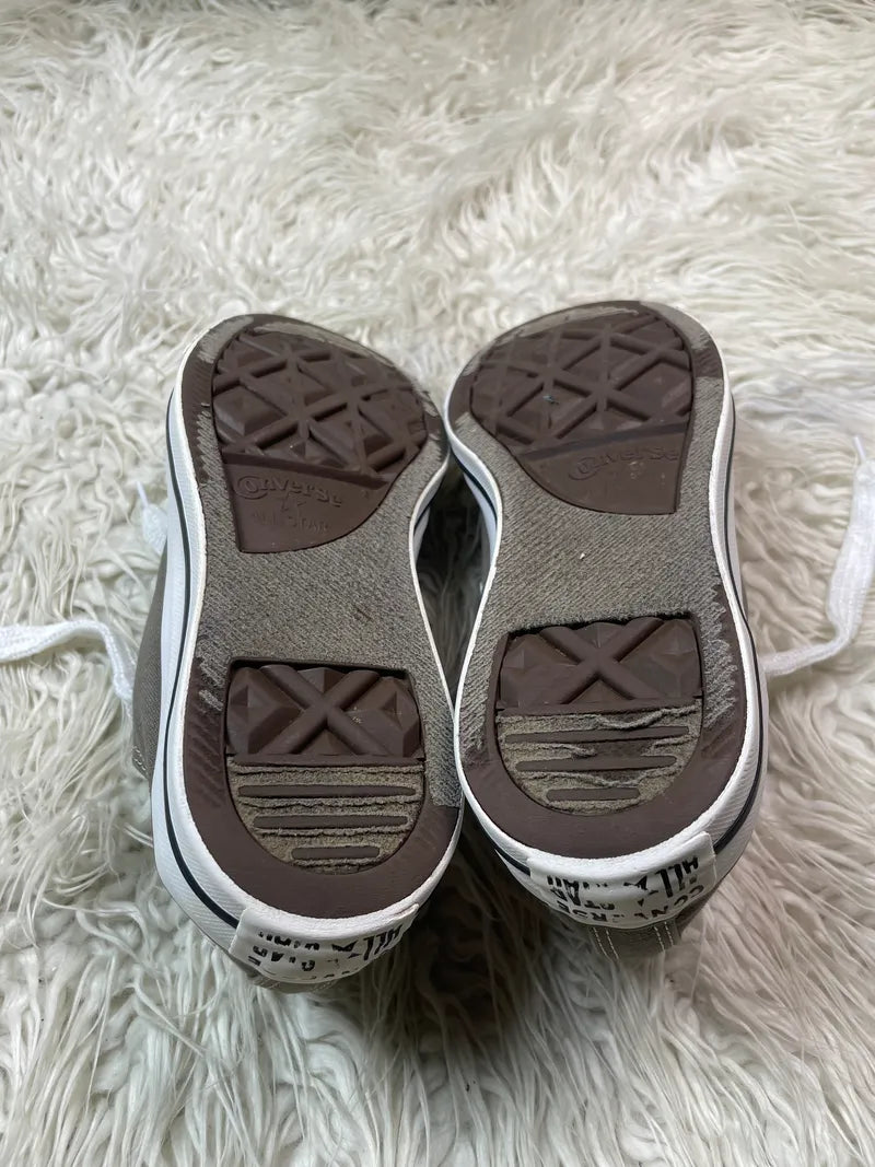 Chuck Taylor | Khaki Green & White | Lo top| Converse