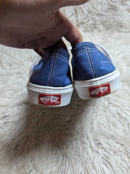Vans Authentic | Navy Blue & White | Lo Top