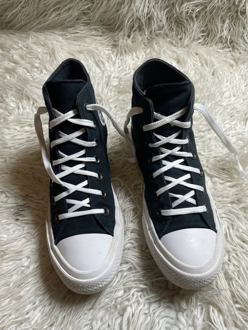 Chuck Taylor | Black & White | High top| Converse Padded