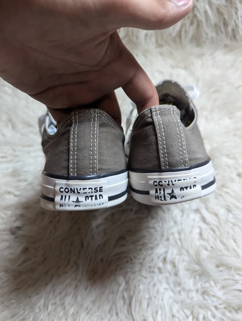Chuck Taylor | Grey & White | Lo top | Converse