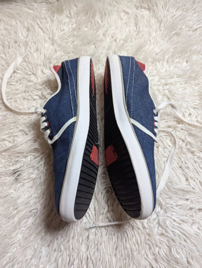 blue denim low-top casual sneakers