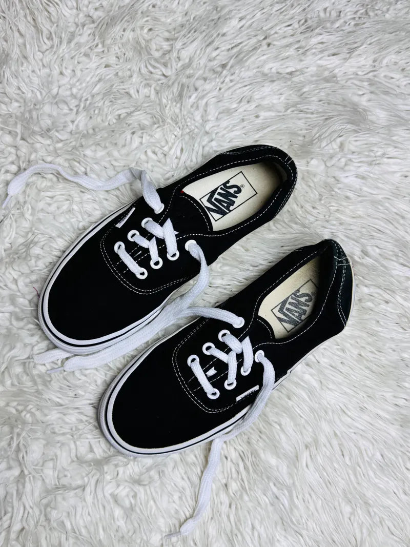Vans | Black & White | Old Skool