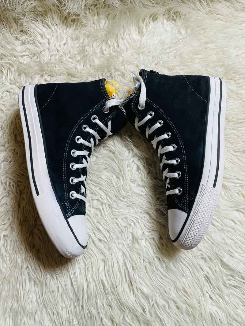 Chuck Taylor | Black & White | High top| Converse
