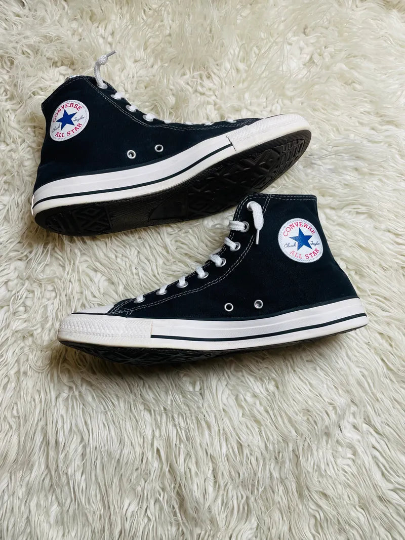 Chuck Taylor | Black & White | High top| Converse