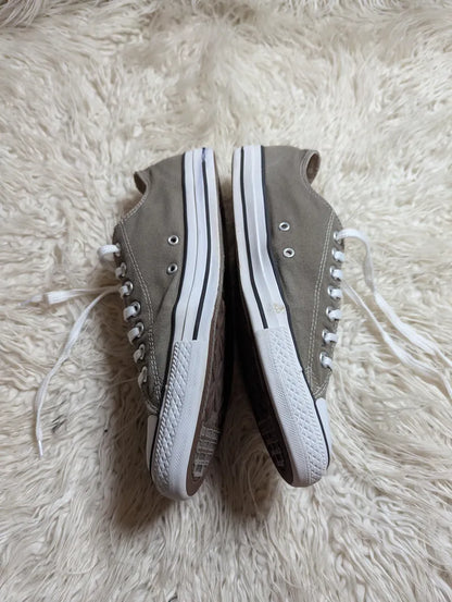 Chuck Taylor | Grey & White | Lo top | Converse