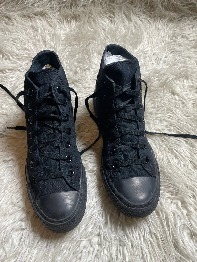 Chuck Taylor | Black | High top| Converse