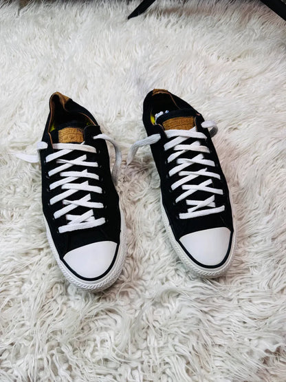 Chuck Taylor | Black & White | Lo top| Converse