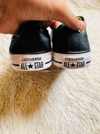 Chuck Taylor | Black & White | Lo top | Converse