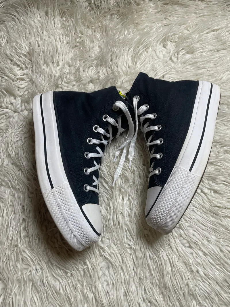 Chuck Taylor | Black & White | High top| Converse | Platforms