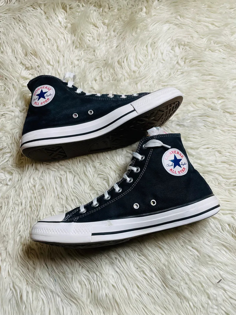 Chuck Taylor | Black & White | High top| Converse