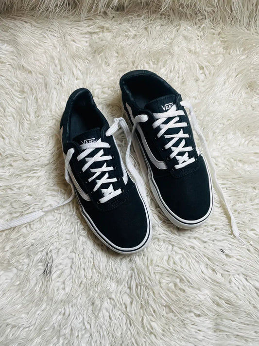 Vans | Black & White | Lo Top | Old Skool