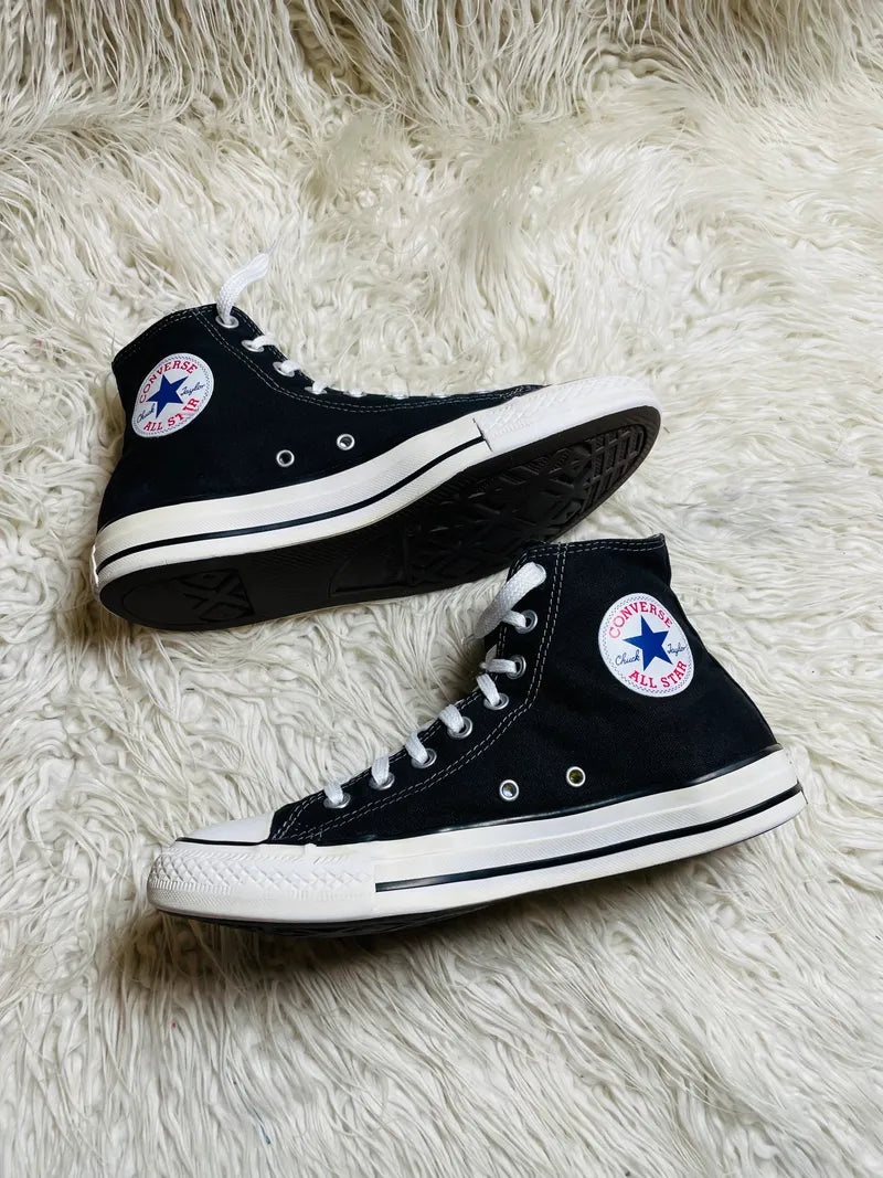 Chuck Taylor | Black & White | High top| Converse