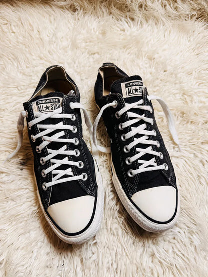 Chuck Taylor | Black & White | Lo top | Converse