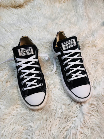 Converse Lo Top Sneakers 🖤🤍