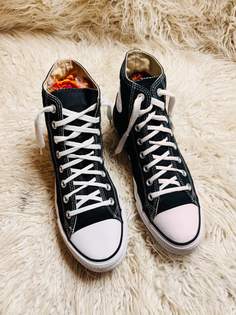 Chuck Taylor | Black & White | High top| Converse
