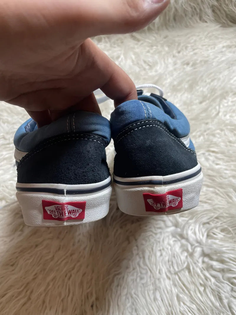 Vans | blue and black | Lo Top | Old Skool