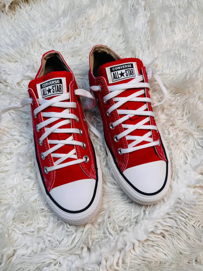 All star Converse Lo Top Sneakers red