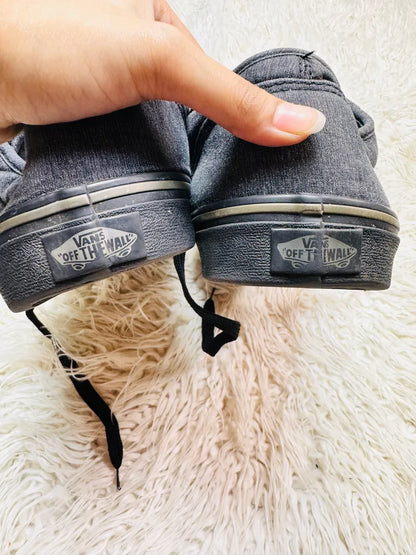 Vans | Grey Black | At Wood