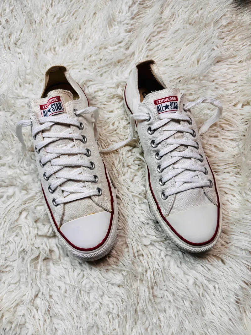 Chuck Taylor | White Red Blue strips | lo Top | Converse