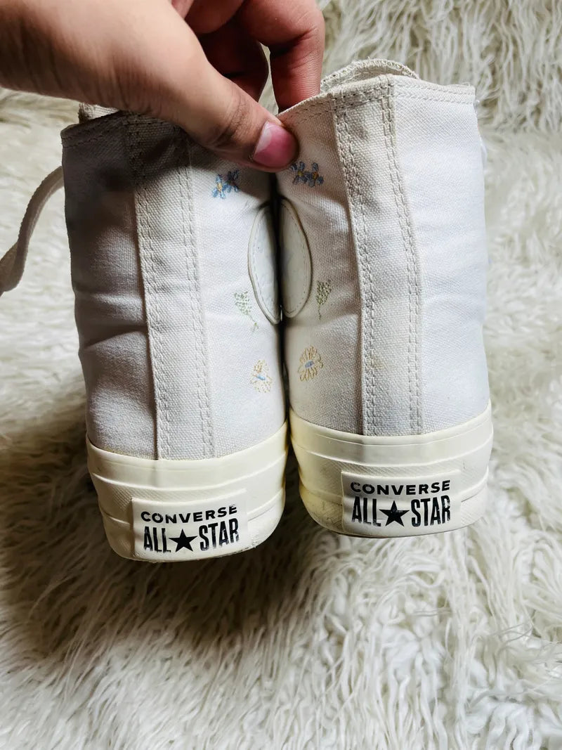 Chuck Taylor | White | Special Edition | High top | Hi Sole