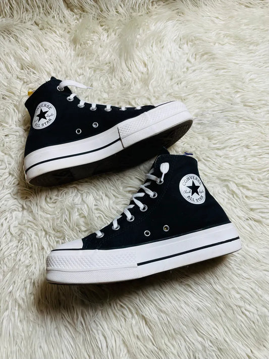 Chuck Taylor | Black & White | High top | Hi Sole