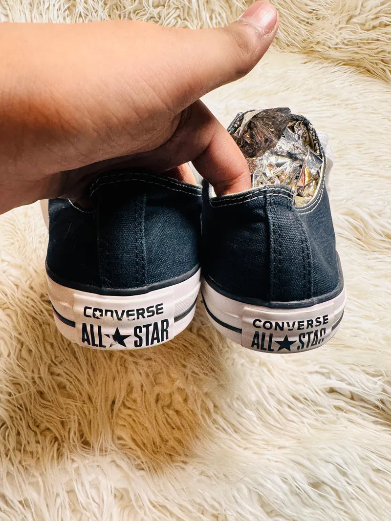 Chuck Taylor | Black & White | Lo top | Converse