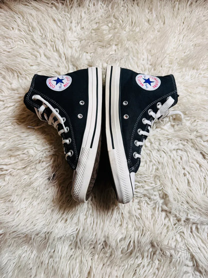 Chuck Taylor | Black & White | High top| Converse
