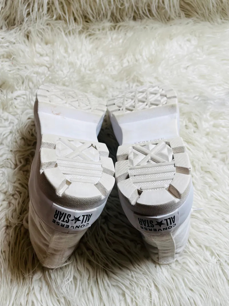 Chuck Taylor | White | High top| Converse | Platforms