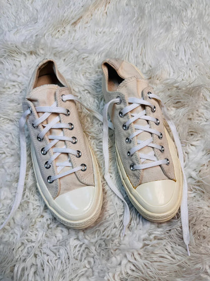 Chuck Taylor 70s Lo Top cream Color