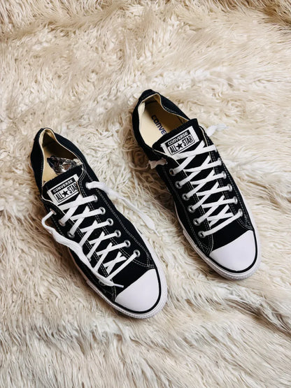 Chuck Taylor | Black & White | Lo top | Converse