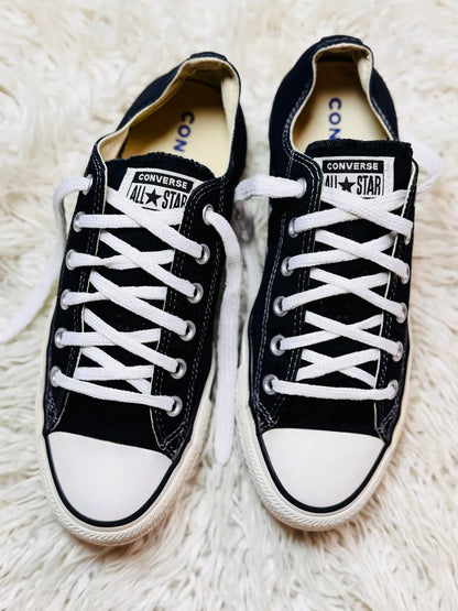 Chuck Taylor | Black & White | Lo top | Converse