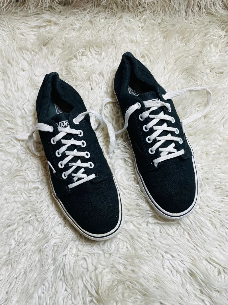Vans Authentic | Black & White | Lo Top