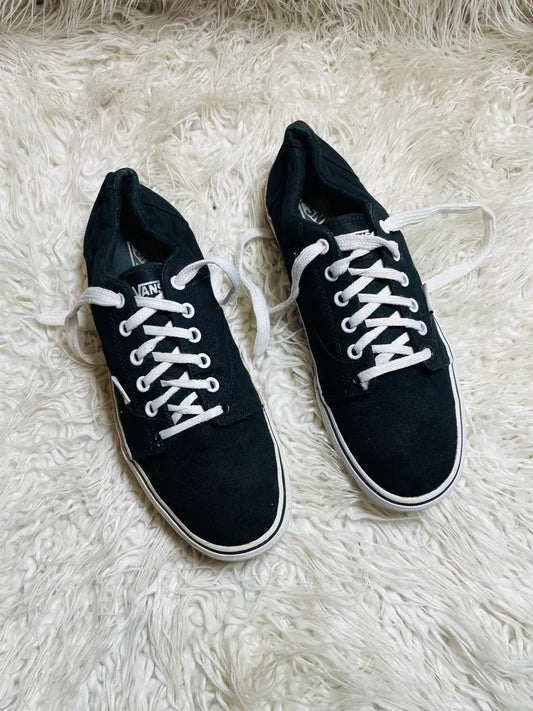Vans Authentic | Black & White | Lo Top