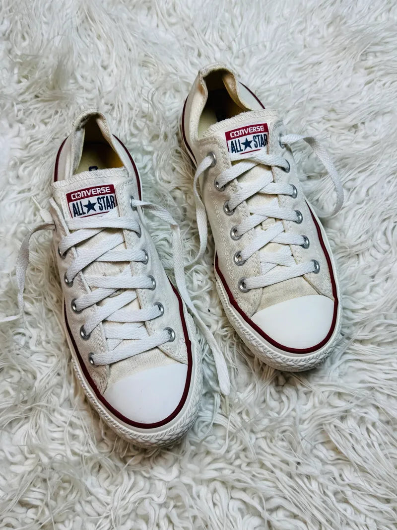Converse | White & Red | Low Top