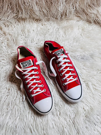 Chuck Taylor | Red & White | Lo top | Converse