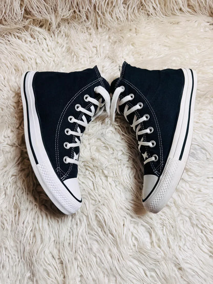 Chuck Taylor | Black & White | High top| Converse