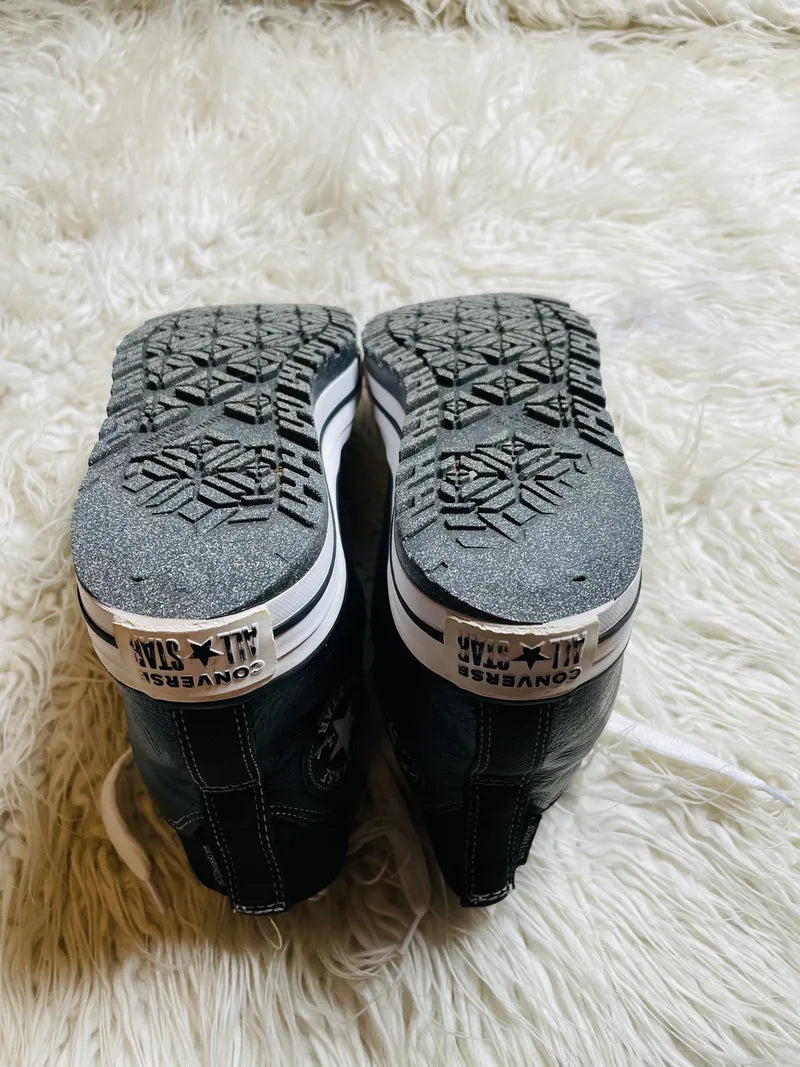 Chuck Taylor | Black & White | Leather | High top| Converse | Padded