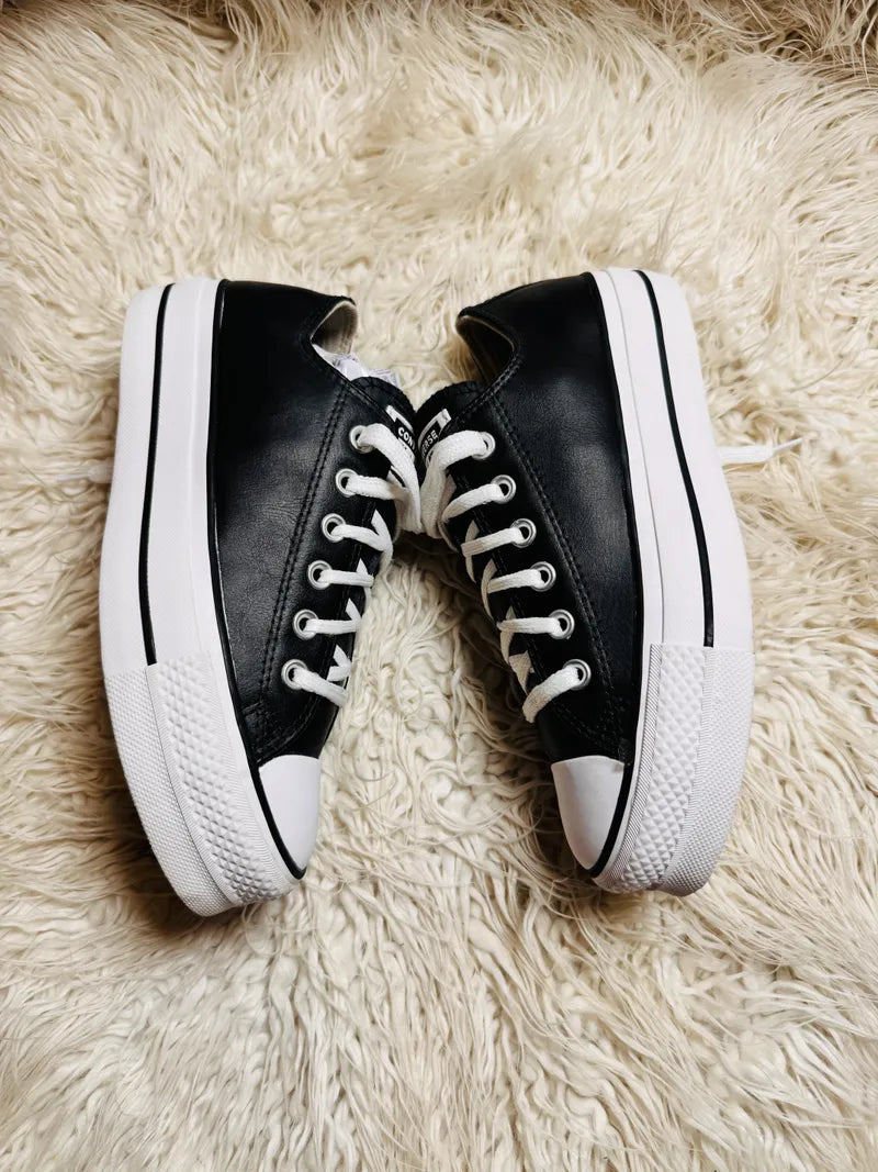 Chuck Taylor | Black & White | Leather | Lo top | Hi Sole