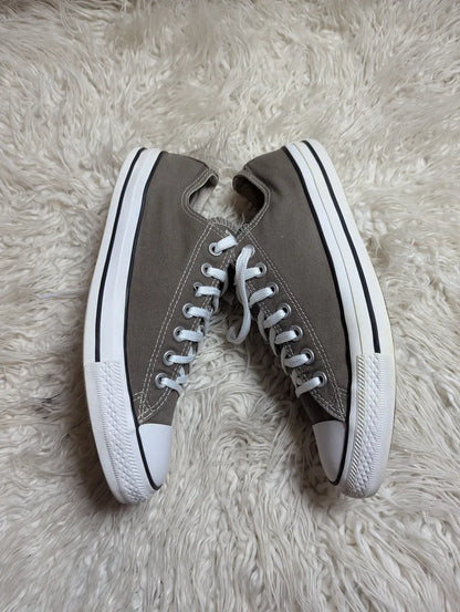Chuck Taylor | Grey & White | Lo top | Converse