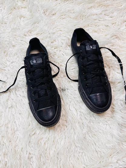 Chuck Taylor | Black | Lo top | Converse
