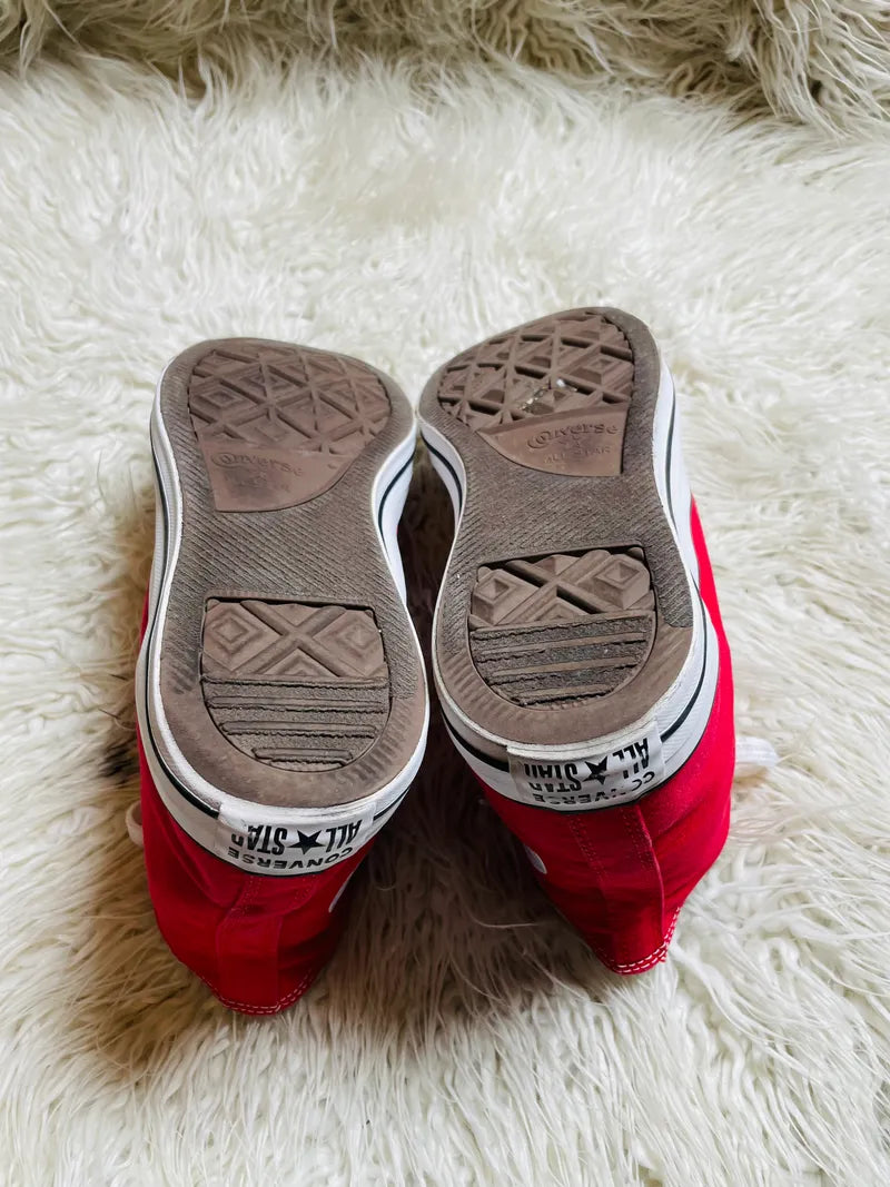 Chuck Taylor | Red & White | High top| Converse
