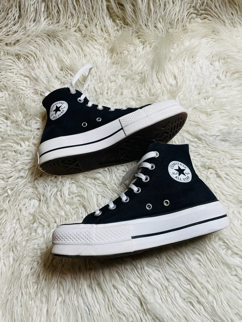 Chuck Taylor | Black & White | High top | Hi Sole