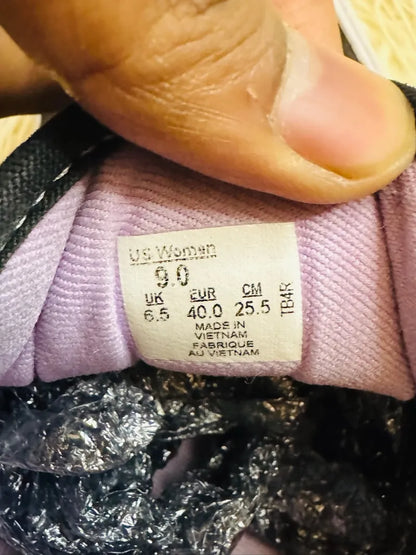 Vans Black & Lavender