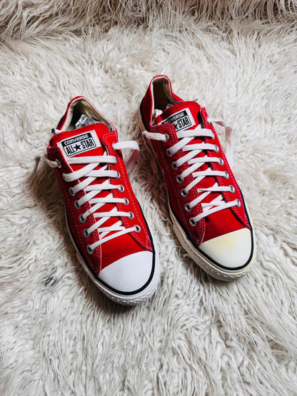 Chuck Taylor | Red & White | Lo top | Converse