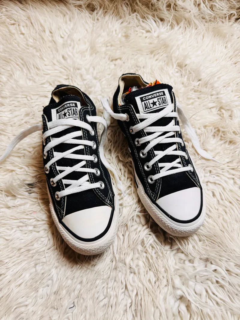 Chuck Taylor | Black & White | Lo top | Converse