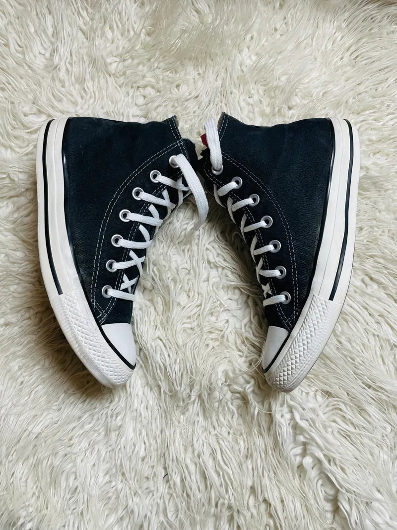 Chuck Taylor | Black & White | High top| Converse