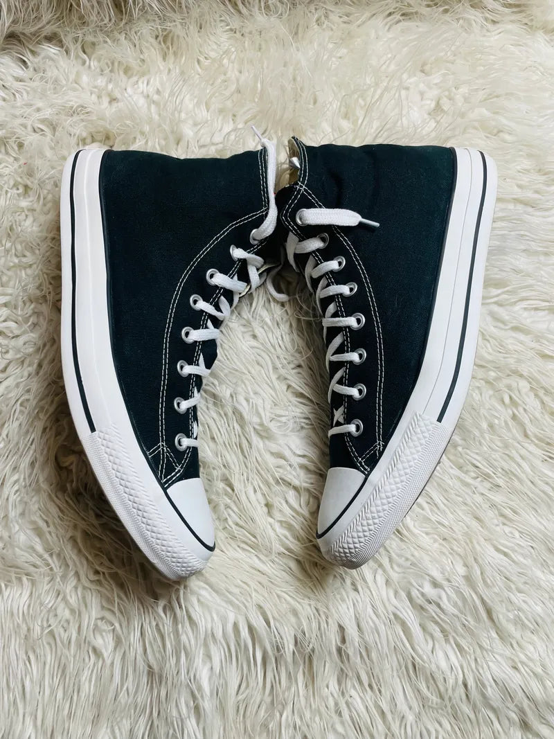 Chuck Taylor | Black & White | High top| Converse