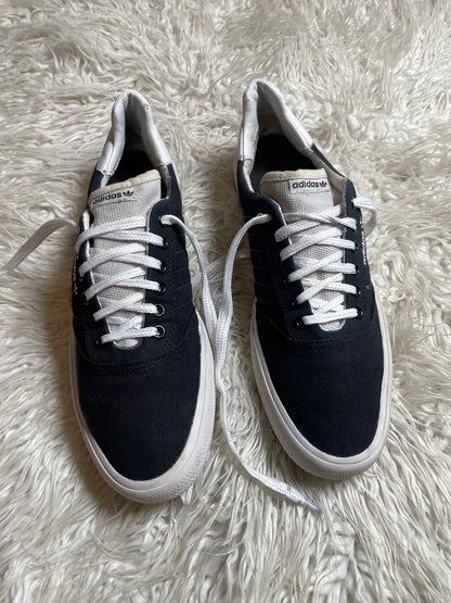 Black & White Lo Top Addias Sneakers