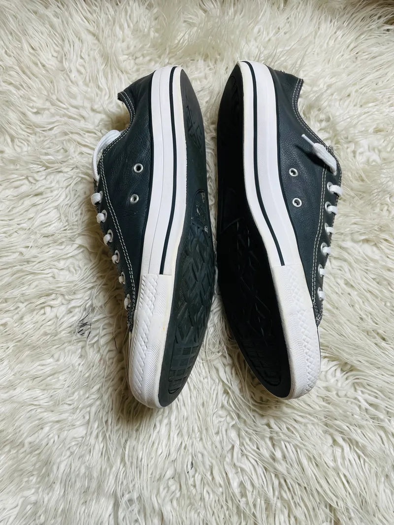 Chuck Taylor | Black & White | Leather | Lo top | Converse