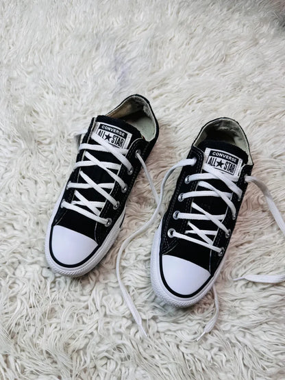 Chuck Taylor | Black & White | Lo top | Converse